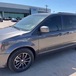 DODGE GRAND CARAVAN - 2