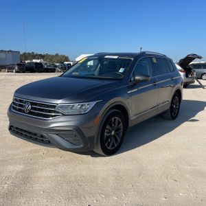 VOLKSWAGEN TIGUAN SE - 1