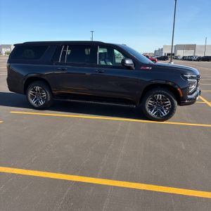 CHEVROLET SUBURBAN Z71 - 10