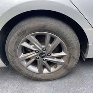 2020 KIA OPTIMA LX — миниатюра 19