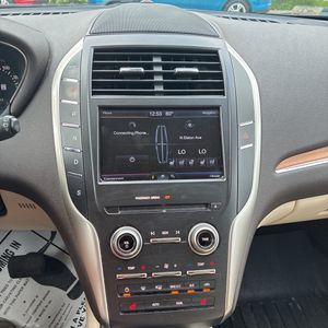 صورة مصغرة 37 لـ 2015 Lincoln MKC BASE