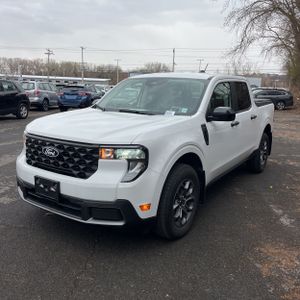 FORD MAVERICK XLT - 1