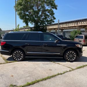 صورة 10 لـ 2021 Lincoln NAVIGATOR L RESERVE