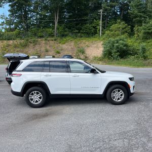 2024 JEEP GRAND CHEROKEE LAREDO 照片 10