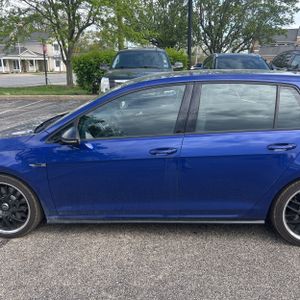 VOLKSWAGEN GOLF R 4MOTION - 4