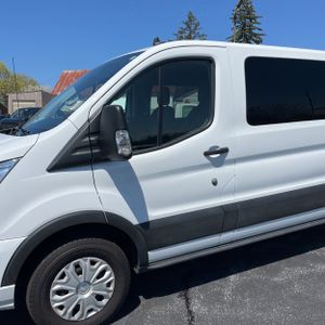FORD TRANSIT-350 PASSENGER V. XLT - 2