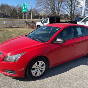 CHEVROLET CRUZE LS AUTO - 2