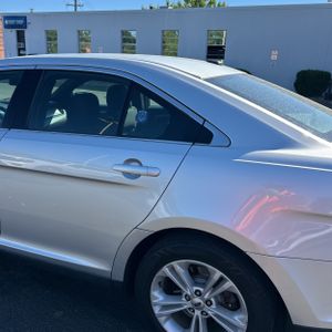 FORD TAURUS SEL - 6