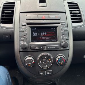 2013 KIA SOUL + thumbnail 36