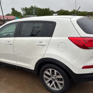 KIA SPORTAGE LX - 6