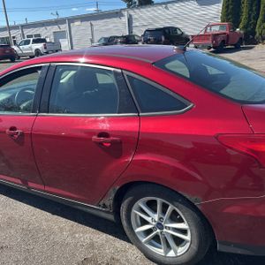 FORD FOCUS SE - 6