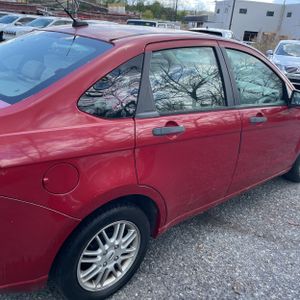 FORD FOCUS SE - 9