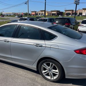 FORD FUSION SE - 6