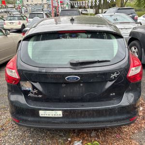 FORD FOCUS SE - 7