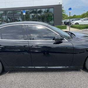 2019 ALFA Romeo GIULIA RWD — миниатюра 11