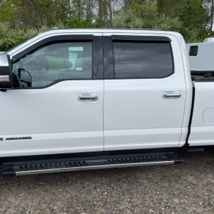 FORD F-350 SUPER DUTY LARIAT - 4