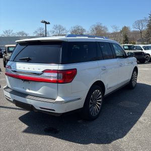 LINCOLN NAVIGATOR RESERVE - 8