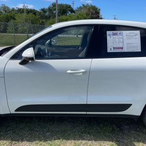 PORSCHE MACAN BASE - 4