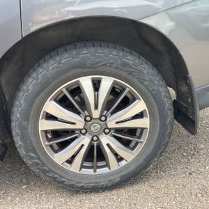 صورة 18 لـ 2017 Nissan PATHFINDER SV