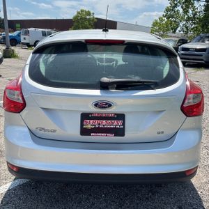 FORD FOCUS SE - 7