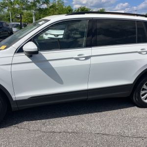 VOLKSWAGEN TIGUAN SE 4MOTION - 4