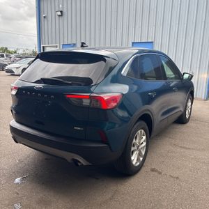 FORD ESCAPE SE - 8
