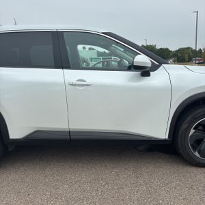 2025 Nissan ROGUE SV 缩略图 11