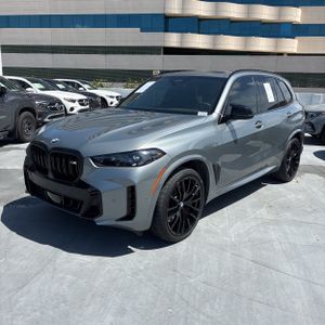صورة 1 لـ 2025 BMW X5 M60I