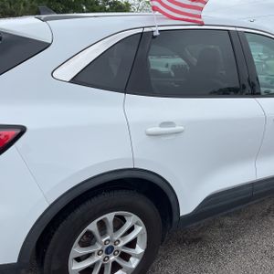 FORD ESCAPE SE - 9