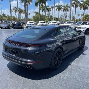 PORSCHE PANAMERA - 8