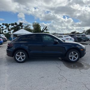 PORSCHE MACAN BASE - 10