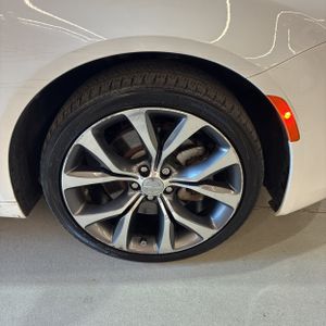 صورة مصغرة 20 لـ 2016 Chrysler 200 C