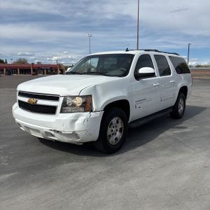 CHEVROLET SUBURBAN LT - 1