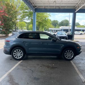 صورة 10 لـ 2019 Porsche CAYENNE S