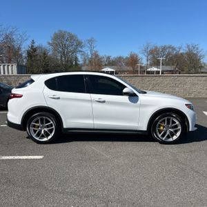 Alfa Romeo Stelvio Sport AWD - 10