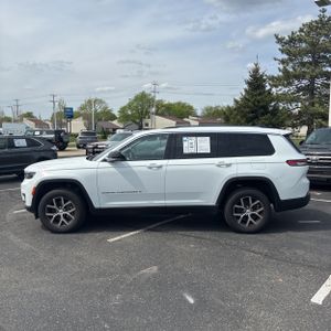 JEEP GRAND CHEROKEE L LIMITED - 3