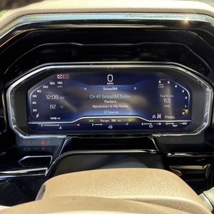 صورة مصغرة 40 لـ 2025 Chevrolet SILVERADO 2500HD LT