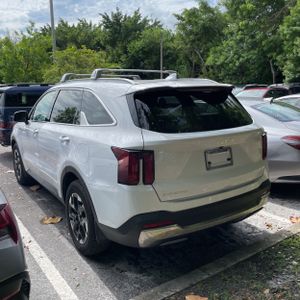 صورة 5 لـ 2025 KIA SORENTO S