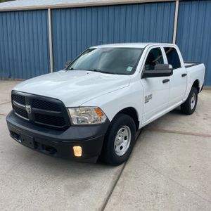 2022 RAM 1500 CLASSIC TRADESMAN — фото 1