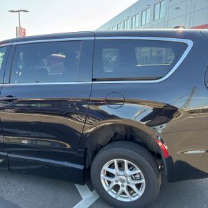 CHRYSLER PACIFICA SELECT - 6