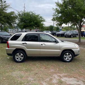 KIA SPORTAGE LX - 10