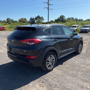 صورة 8 لـ 2017 Hyundai TUCSON SE