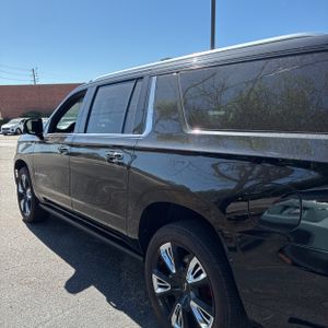CHEVROLET SUBURBAN HIGH COUNTRY - 6