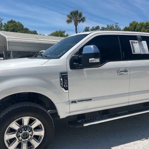 FORD F-350 SUPER DUTY LARIAT - 2