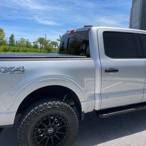 FORD F-150 LARIAT - 9