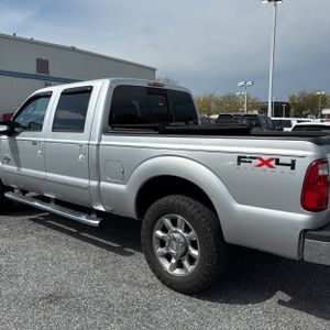 FORD F-250 SUPER DUTY LARIAT - 5