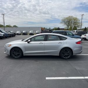FORD FUSION SE - 3