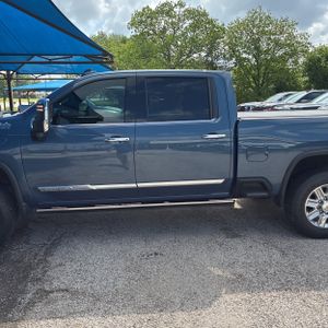 CHEVROLET SILVERADO 2500HD HIGH COUNTRY - 4