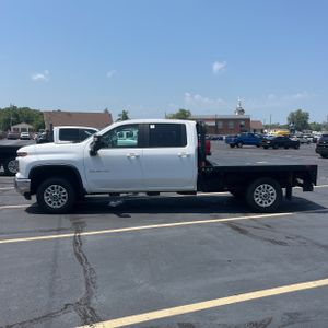 صورة 3 لـ 2024 Chevrolet SILVERADO 2500HD LT