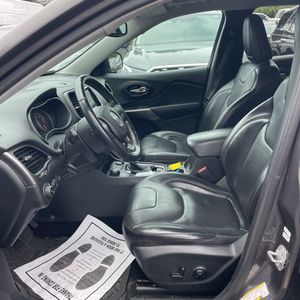 2019 JEEP CHEROKEE LIMITED — миниатюра 32